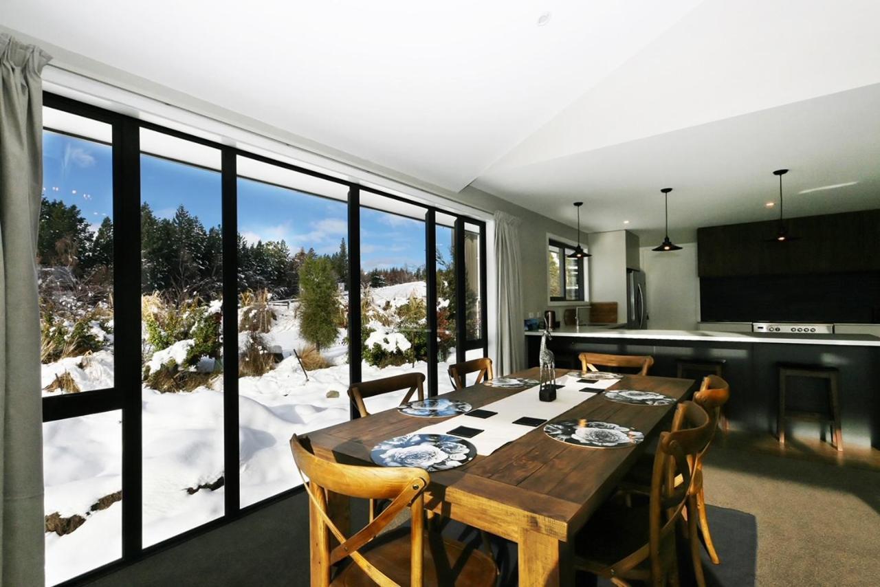 Lake Views At Antler Lodge Lake Tekapo Buitenkant foto